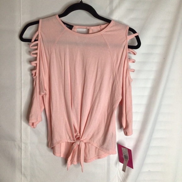NWT Blouse by Amy Byer - Picture 1 of 3